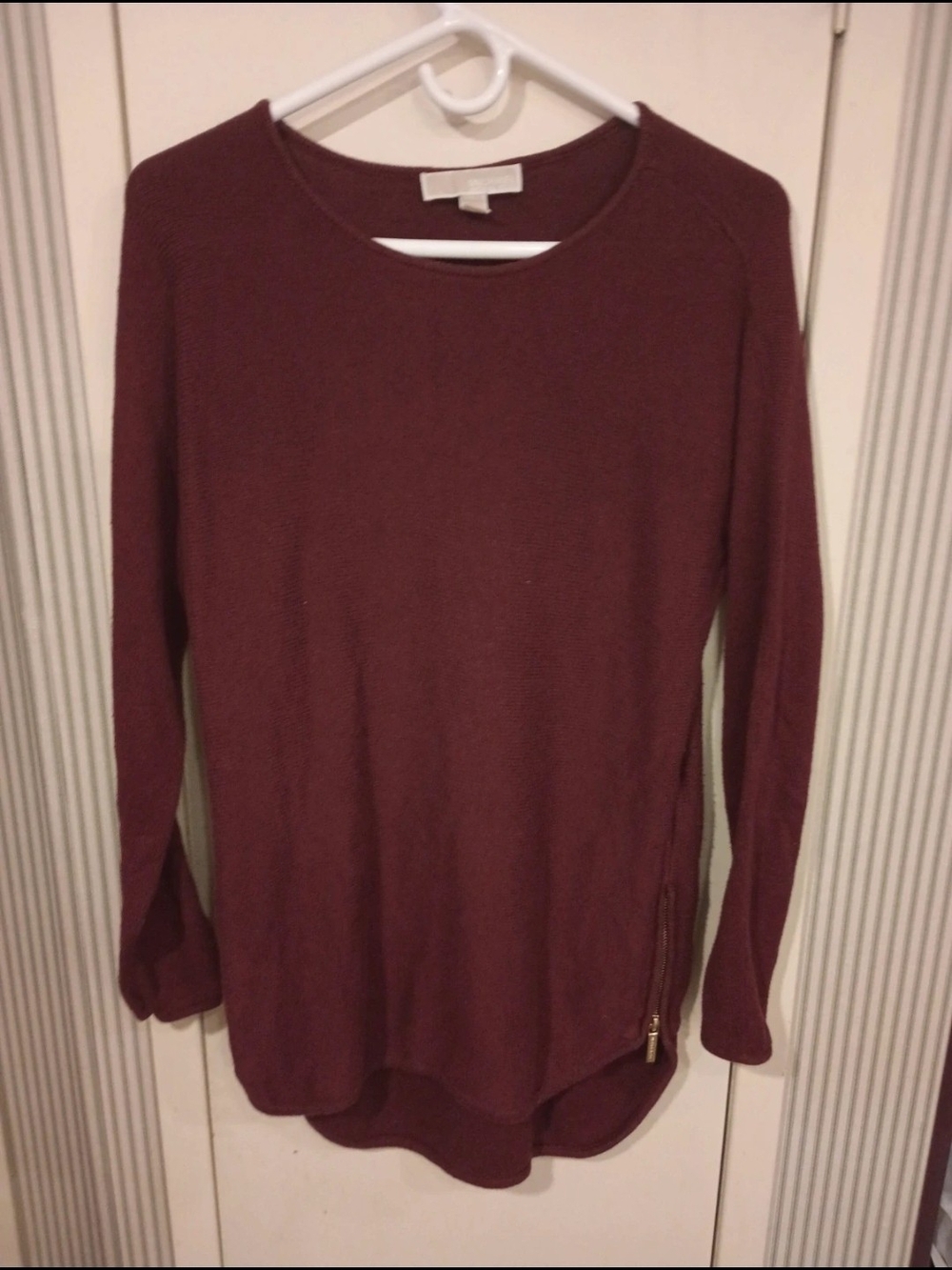 Michael Kors Women's Burgundy Scoop Neck Hi-Lo Long Sleeve Top